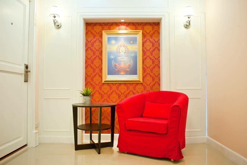 Oyo 284 Sabaidee Minitel Hotel Банкок Екстериор снимка